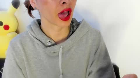 Snapshot of _antomouth_paradise chatting on May 2026 04:26:02 PM antonia online show from May 2026 04:26:02 PM
