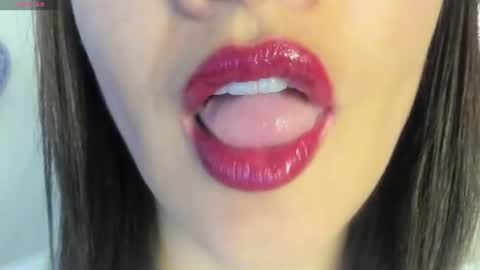 Snapshot of _antomouth_paradise chatting on June 2026 10:41:02 PM antonia online show from June 2026 10:41:02 PM