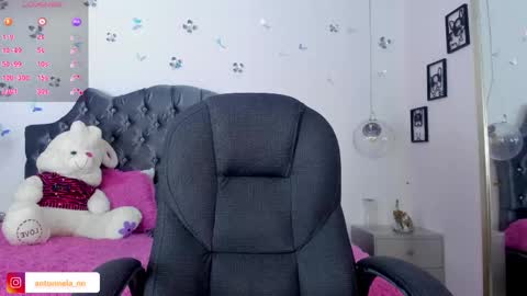 antonnela online show from February 2025 04:53:01 PM