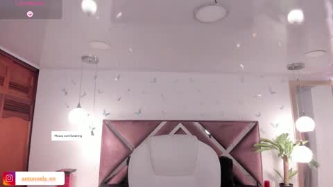 antonnela online show from November 2025 06:40:02 PM