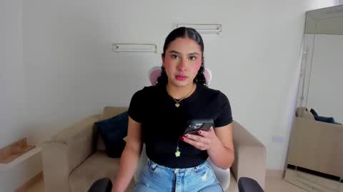 Snapshot of _april_smith_ chatting on September 2025 12:20:01 PM online show from September 2025 12:20:01 PM