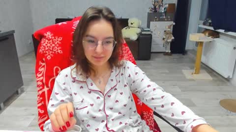 Arina online show from December 2024 03:31:02 PM