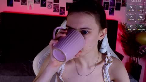 _ash_leyy_ online show from January 2026 01:41:02 AM