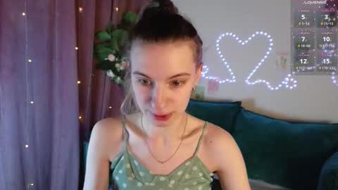 _ash_leyy_ online show from February 2026 01:27:01 AM
