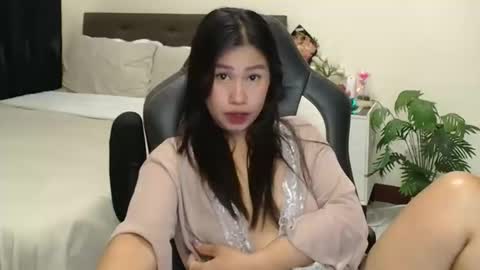 Angie online show from February 2026 12:15:01 AM