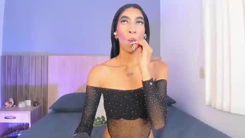 Ashly online show from October 2025 07:44:02 PM