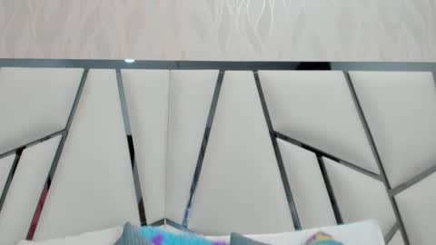 Aura online show from February 2026 03:11:01 AM