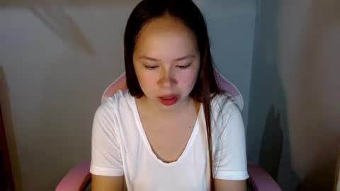 Snapshot of _ayesha19 chatting on June 2026 07:35:02 AM yesha3 online show from June 2026 07:35:02 AM