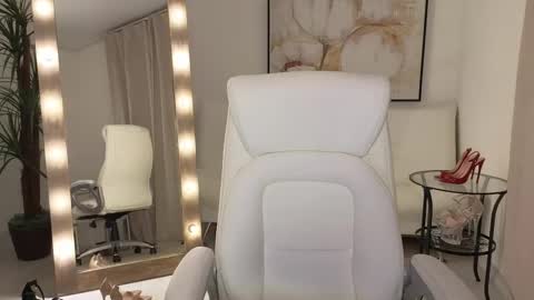 Beylly online show from March 2025 04:32:01 AM