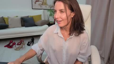 Beylly online show from September 2025 03:48:02 PM