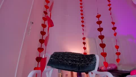 Snapshot of _bianca_18 chatting on February 2025 02:44:01 PM Hi guys i am Bianca online show from February 2025 02:44:01 PM