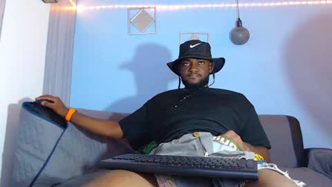 Andrew online show from March 2026 07:42:01 PM