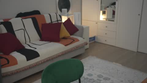 Snapshot of _blackbee_ chatting on February 2025 10:15:02 AM Lili online show from February 2025 10:15:02 AM