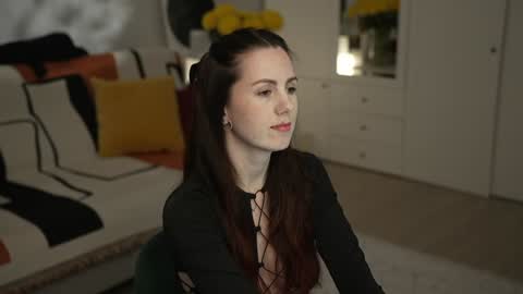 Snapshot of _blackbee_ chatting on September 2025 11:44:01 AM Lili online show from September 2025 11:44:01 AM