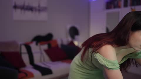 Lili online show from February 2026 06:16:02 AM