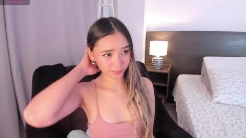 Snapshot of _bleuelune chatting on April 2026 08:04:02 PM Mary online show from April 2026 08:04:02 PM
