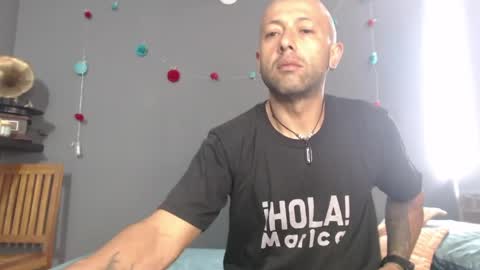 Snapshot of _bonnie__and_clyde chatting on May 2026 08:06:01 PM _bonnie__and_clyde online show from May 2026 08:06:01 PM