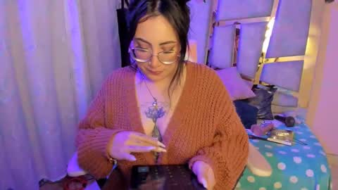 Angie  Independent model online show from November 2025 03:23:01 AM