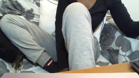 Snapshot of _bunny_b chatting on February 2025 12:06:02 PM I will be back soon online show from February 2025 12:06:02 PM