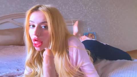 Stella online show from September 2025 06:07:01 AM