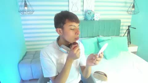Snapshot of _camilo_ortiz chatting on June 2026 05:56:02 PM camilo online show from June 2026 05:56:02 PM