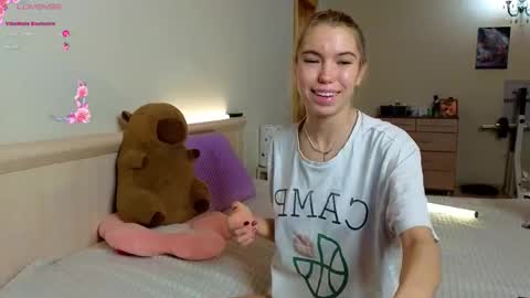 _capybara0_0 online show from November 2025 09:08:01 PM