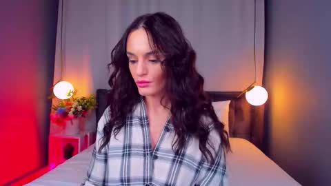 _carlawhite_ online show from December 2025 04:30:01 AM