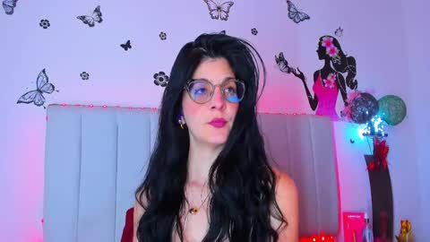 Snapshot of _caro_lyne_ chatting on April 2026 09:17:02 PM Carolina online show from April 2026 09:17:02 PM