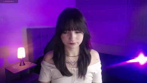 _charlotte_collins_ online show from December 2025 02:45:02 PM