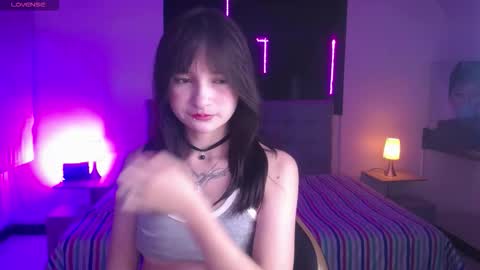 _charlotte_collins_ online show from March 2026 02:33:01 PM