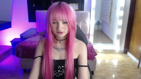 Snapshot of _charlotte_collins_ chatting on April 2026 03:50:02 PM _charlotte_collins_ online show from April 2026 03:50:02 PM