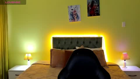 Snapshot of _charlotte_evans_2 chatting on September 2025 08:00:02 PM Charlote online show from September 2025 08:00:02 PM