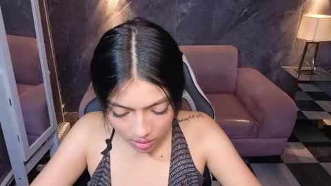 Snapshot of _charlottee_b chatting on June 2026 08:04:01 PM _charlottee_b online show from June 2026 08:04:01 PM
