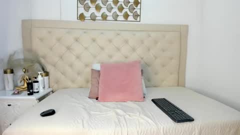Snapshot of _chloe_adams chatting on February 2025 12:00:02 PM Chloe online show from February 2025 12:00:02 PM