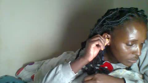 Snapshot of _clara01 chatting on March 2025 10:41:01 AM clara online show from March 2025 10:41:01 AM