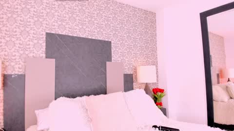     online show from January 2025 07:42:02 PM