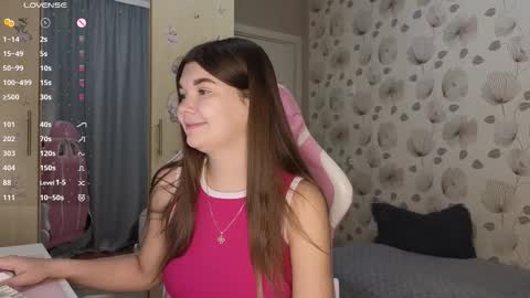 _cute_ice online show from September 2025 04:25:01 AM