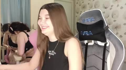 Snapshot of _cute_ice chatting on May 2026 09:06:01 AM _cute_ice online show from May 2026 09:06:01 AM