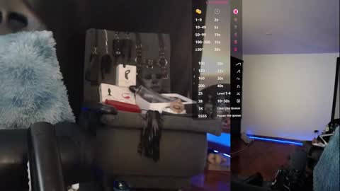 delacruz online show from November 2025 08:53:01 PM