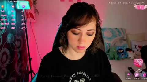 Snapshot of _denisse_peterson_ chatting on May 2026 04:32:02 AM DENISE online show from May 2026 04:32:02 AM