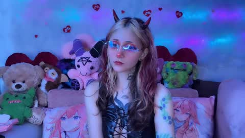 Snapshot of _devilbaby chatting on May 2026 07:46:01 AM Kate online show from May 2026 07:46:01 AM