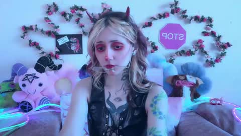 Snapshot of _devilbaby chatting on May 2026 01:56:01 AM Kate online show from May 2026 01:56:01 AM