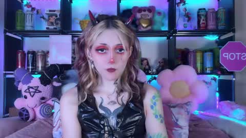 Snapshot of _devilbaby chatting on May 2026 07:42:02 PM Kate online show from May 2026 07:42:02 PM