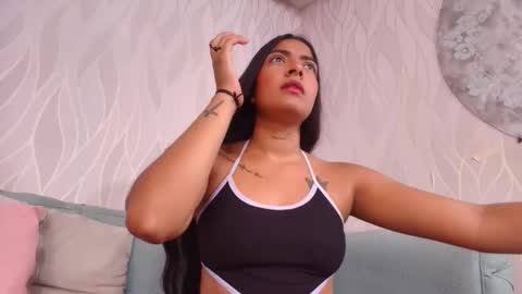 Dione online show from October 2025 07:20:02 PM