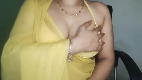 Snapshot of _dreamgirl_0 chatting on April 2026 03:09:02 AM _dreamgirl_0 online show from April 2026 03:09:02 AM