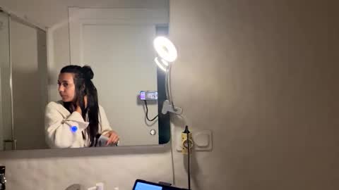 Snapshot of _elena_barra chatting on April 2026 06:49:02 AM elena barra online show from April 2026 06:49:02 AM