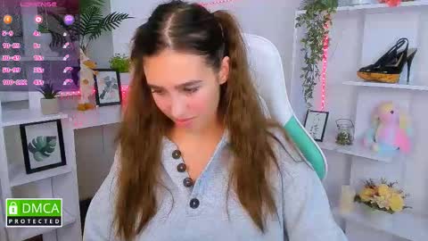 Lizzy  online show from October 2025 09:59:02 PM