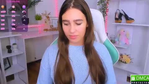 Lizzy  online show from November 2025 09:15:01 PM