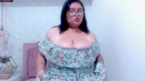 Snapshot of _ellhe chatting on December 2024 03:54:02 PM Ellhe online show from December 2024 03:54:02 PM