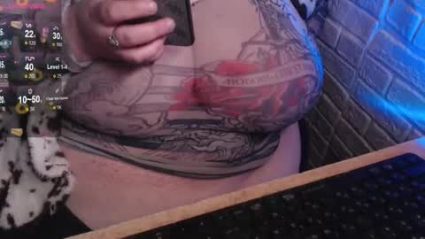 LIsa online show from November 2025 02:06:02 PM